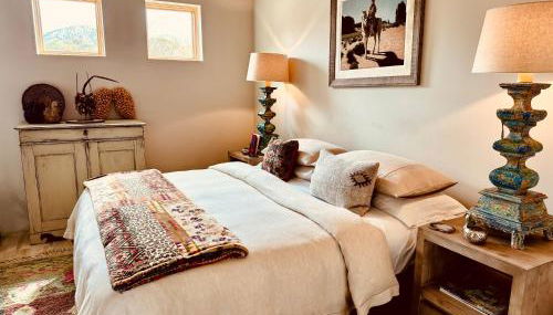 Santa Fe Modern FARMHOUSE 1 ACRE PRIVATE RD SOAKING ROOM 3 min Canyon rd - Foto 2