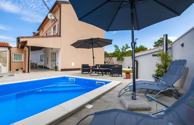 Idyllic Getaway Holiday Home With Pool - Foto 28