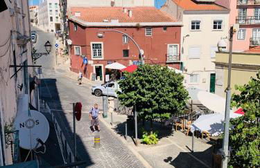 Modern Boutique Apartment in the Heart of Alfama - Foto 23