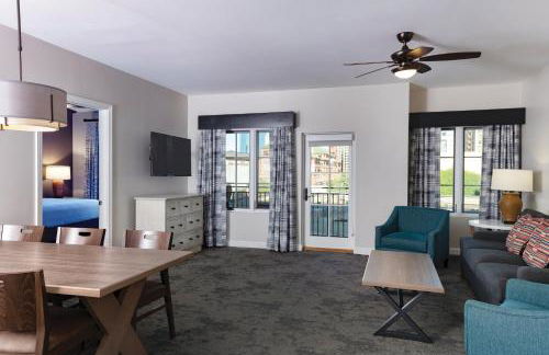 Wyndham La Cascada 2BR Apartment with Resort Access - Foto 39