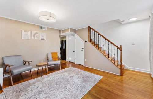 Patio Paradise Stylish 3BR Home with Gaming Room - Photo 48