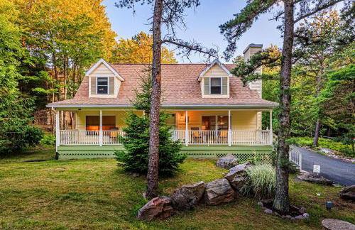 5mi to Big Boulder Hot tub Patio Firepit Fast WiFi - Foto 2