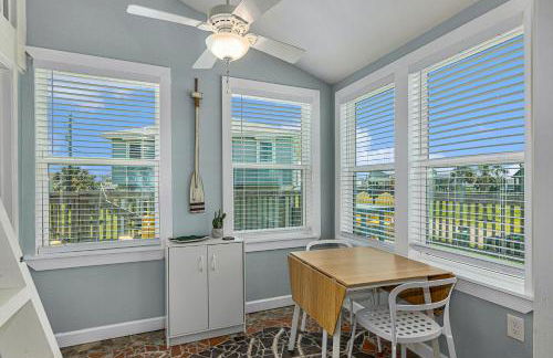 Captain Dan's Beach House - Photo 7