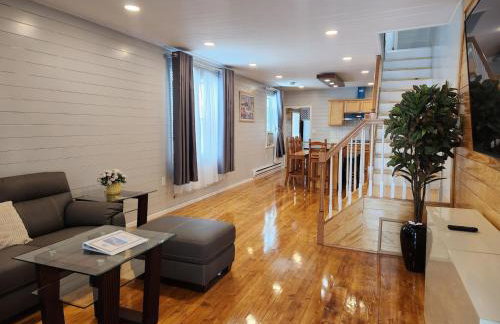 Nestled Away- Comfortable 3BDRM, Central Location - Foto 6