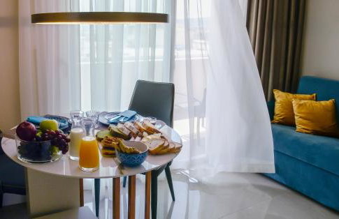 L-Suites - Photo 2