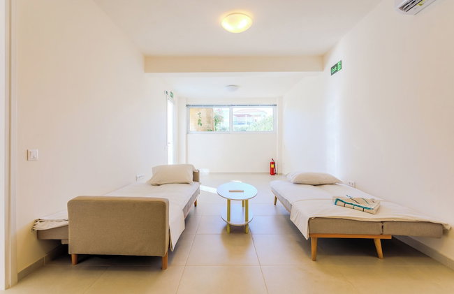 Resitour - Chania Aphrodite Beachfront - Photo 30