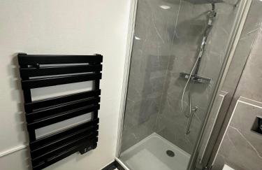 LE MONET studio proche Bordeaux avec balcon wifi & place de parking privé prox tram et Aéroport - Foto 6