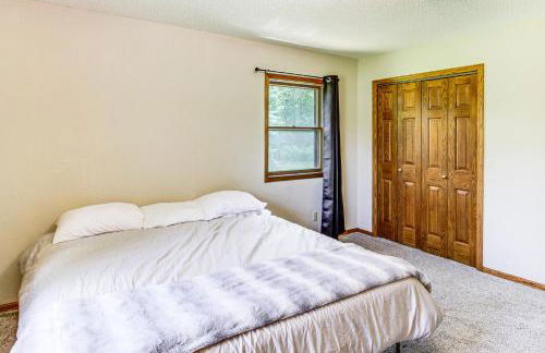 Hot Tub and 2 Recreation Rooms Spacious Onamia Home - Foto 20