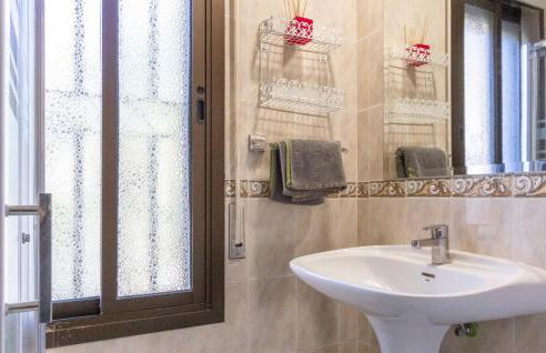 Lilia Barajas - Photo 45