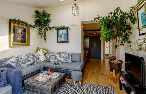 Yew Tree House - Photo 3