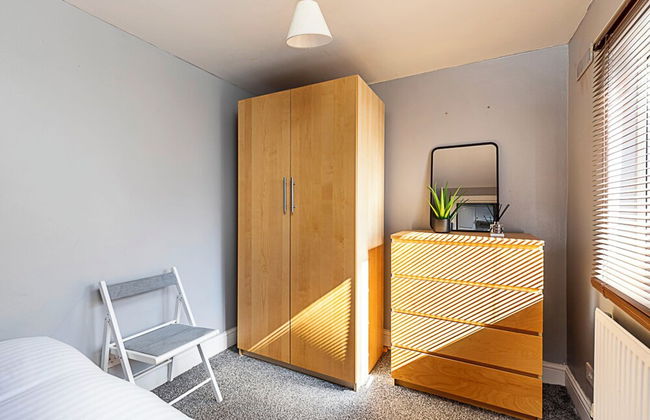 Stylish City Retreat - Photo 1