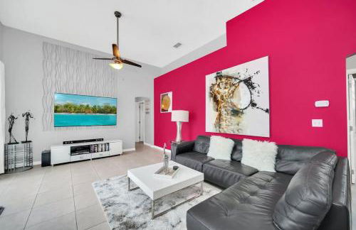 New 5 bedroom Disney Sanctuary - Photo 5