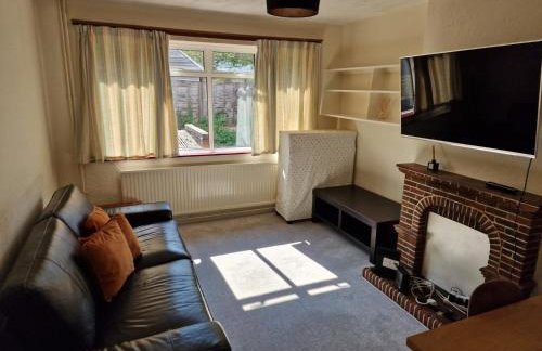 Millmead Apartment in central Guildford with parking - Photo 7