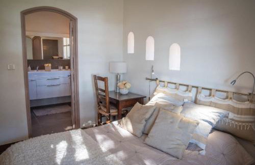 Slpendid villa with heated pool and Jacuzzi for 12 people in Saint-chamas - Foto 21