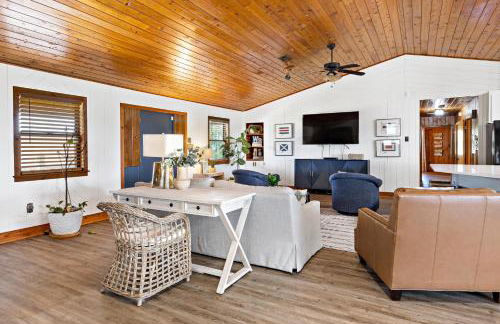 Wolf Bay House - Photo 4