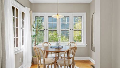 The Knocking Bird- Mins to CLE Clinic - Foto 3