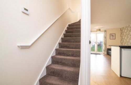 Beautiful 2-bedroom house with parking and garden - Foto 14