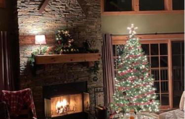 Cozy Vacation Rental for 10 with a Fire Pit in Jim Thorpe, Pennsylvania - Photo 46