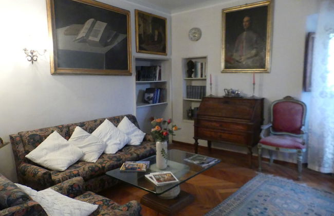 Elegante Appartamento in Villa con Piscina - Foto 32