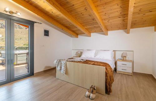 Villa Bianca with Jacuzzi - Photo 15