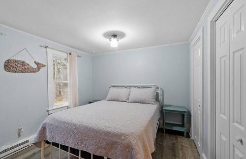 Kennebunk/Kennebunkport Beach House w/Pool! - Photo 39