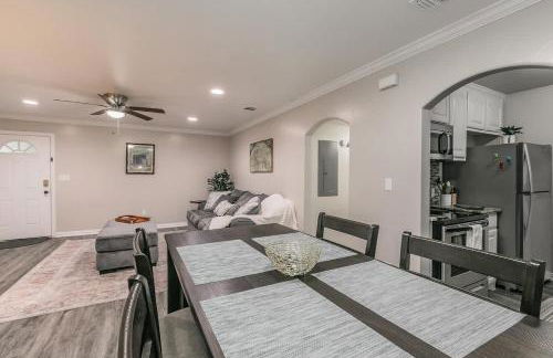 Central 3Bed2B at AT&T - Cowboy Stadium - Texas Live - Photo 2