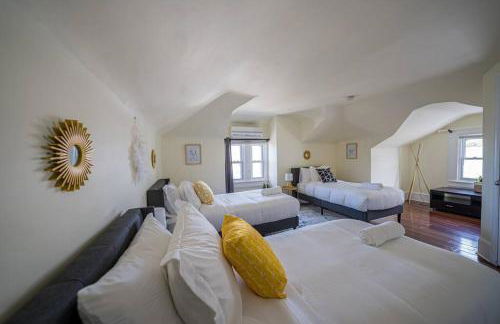 7BR 7BA Big House 1 block from Tropicana and Beach - Foto 57