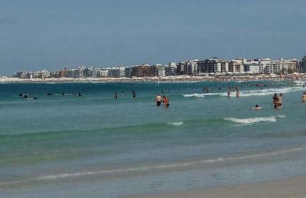 Imperdível ! Achei casa temporada Cabo Frio c piscina próximo Praia do Forte, faça seu orçamento para 4 a 8 Pessoas - Foto 31