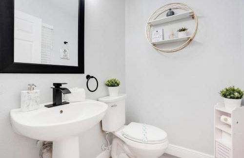 Stylish Villa Near Disney & Universal - Foto 18