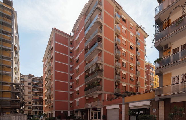 JOIVY Delightful 3-bed Flat with Balcony - Foto 32