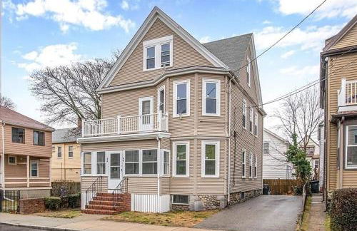 2 bedroom condo close to Boston and Cambridge with free parkings - Foto 2