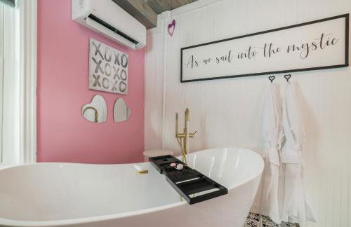 Couples Lakefront Retreat in the Poconos - Foto 49