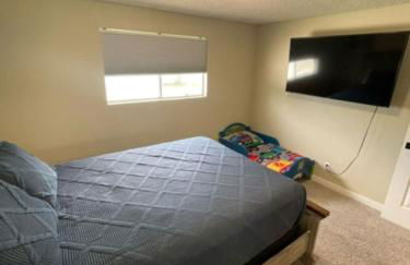 Photo Op with Sasquatch 2 min to walk Silver Mtn - Foto 18