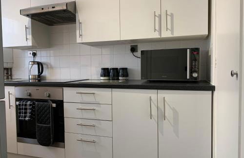 Modern Cosy Warm Home With Free Parking - Foto 8