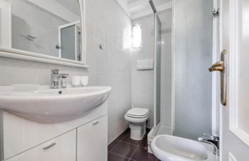 Lovely Apartment In Pieve Ligure - Foto 13