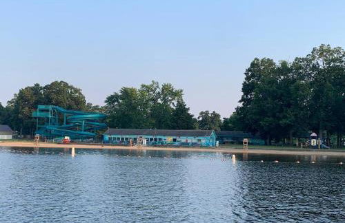 Lakeshore Cottage Waterfront/Great Wi-fi - Foto 9