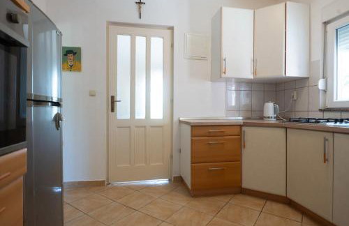 Whole estate just for you, 20m from sandy beach - Photo 26