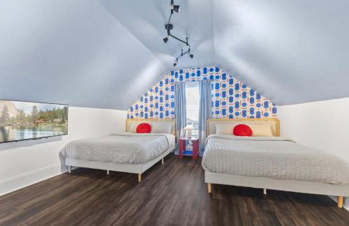 Stay & Play Indy- Indoor Fun - 5 Min to Downtown - Sleeps 10 - Arcade fun - Foto 53