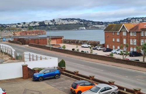 Beautiful 2-bed Apartment on Torquay seafront - Foto 6