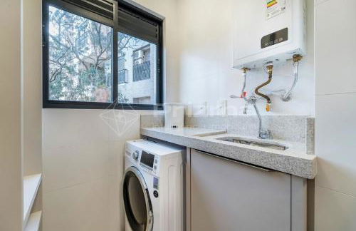 306 Bl 03 - WaldGarten Bombinhas - 50 m do Mar e Frente Avenida - Condomínio de Alto Padrão - Piscina - Academia - Salão de jogos - Foto 71