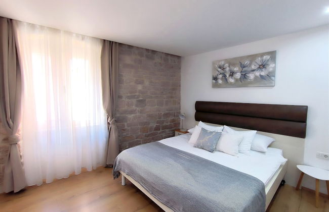 Rialto Luxury Apartment - Photo 4