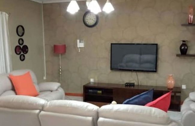 3 Bedrooms Exclusive House in Northmead - Foto 11