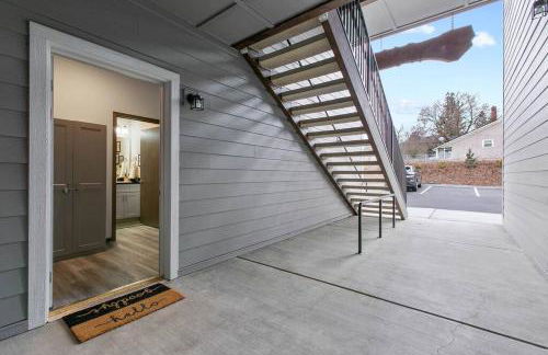 Full ADA Unit - 2 Bed 2 Bath Unit Near Downtown - Foto 37