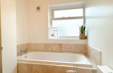 Bright & Spacious Split Level Flat in Kennington - Foto 9