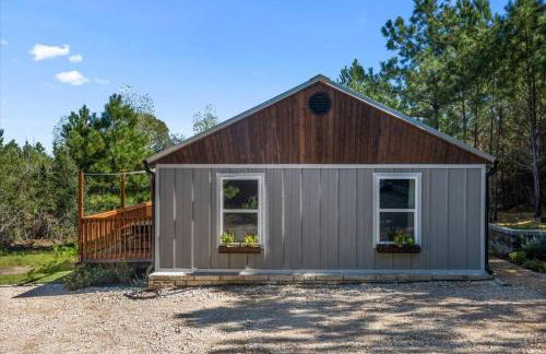 Modern Cabin Nestled in a Pine Forest Near Austin - Foto 53