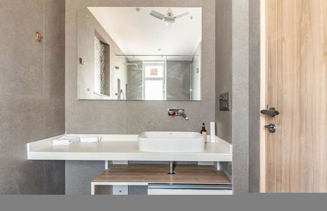 Aria - Lux 5BR Villa in Anjuna Perfect for Groups - Photo 24