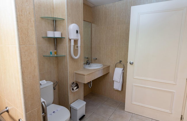 Ramada Hotel & Suites by Wyndham Costa del Sol - Foto 142