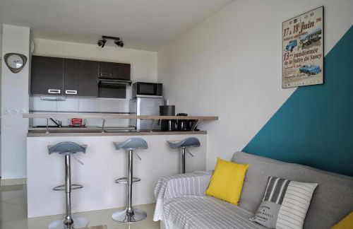 T2 moderne avec terrasse proche de la plage - Foto 1