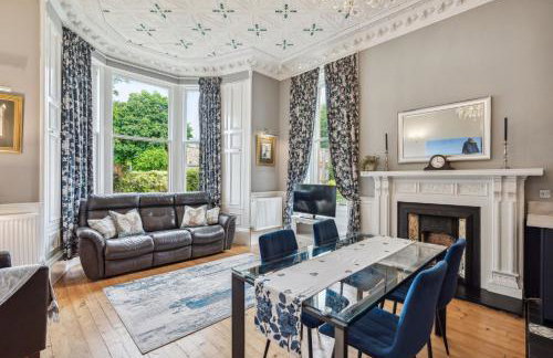 A two bedroom apartment - Victorian Villa at 8 Priestfield Road - Foto 6