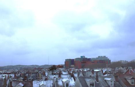 Steps Away From Hospital - 2 Queen Bed - City View - Foto 19